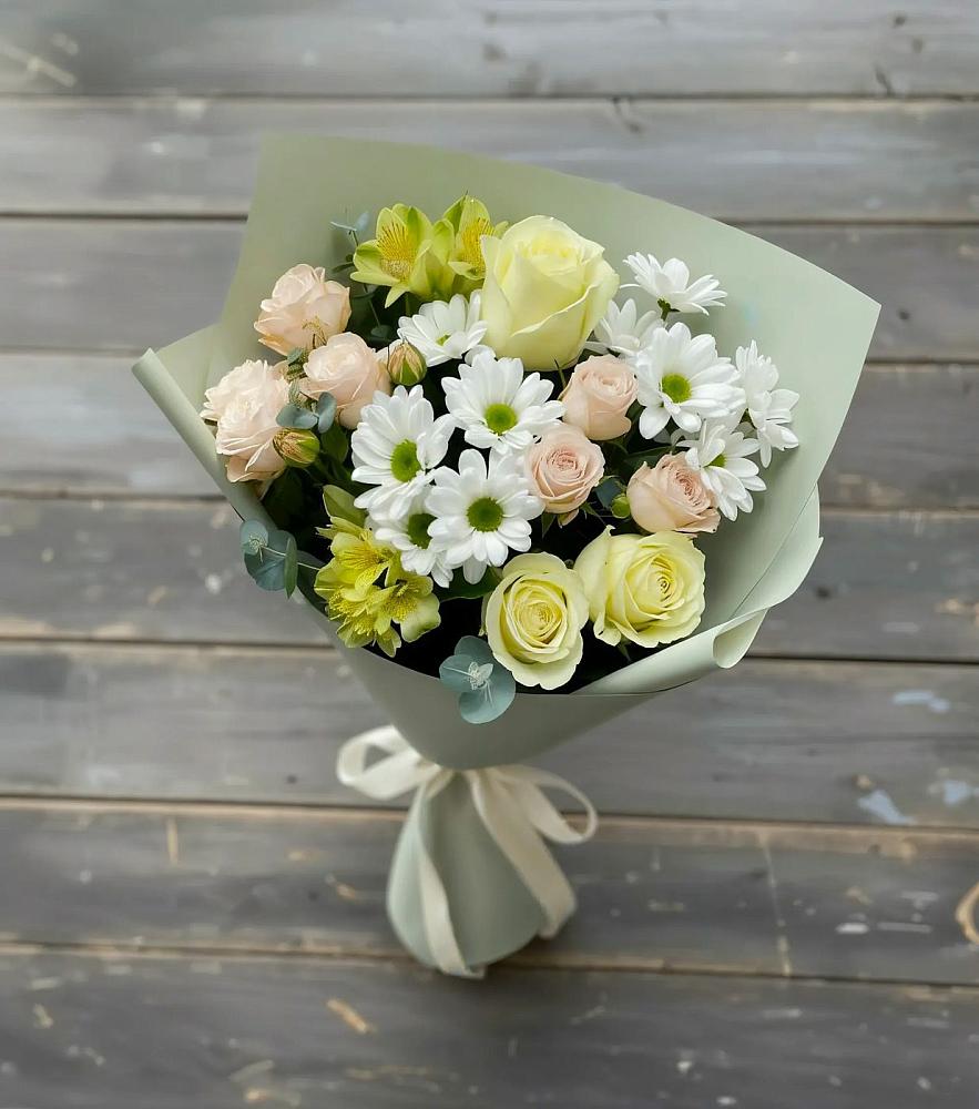 Букет цветов из: Альстромерии, Розы и Хризантемы в Приютном