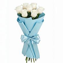 Букет 7 белых роз Проуд в Приютном