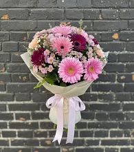 Букет цветов из:  Герберы и Хризантемы в Приютном