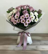 Букет цветов из:  Хризантемы и Розы в Приютном