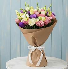 Букет цветов из:  Лизиантусы в Приютном