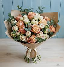 Букет цветов из:  Альстромерии и Розы в Приютном