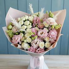 Букет цветов из:  Альстромерии и Розы в Приютном